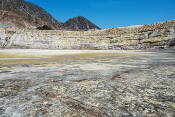 Vulkankrater auf der Insel Nisyros, Ägäis, Griechenland