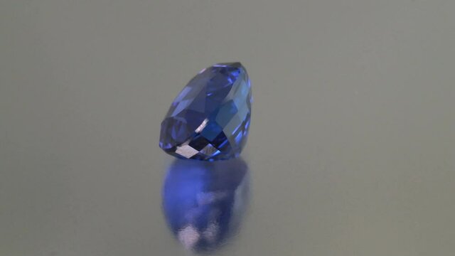タンザナイト(tanzanite)	Oval mix cut tanzanite 