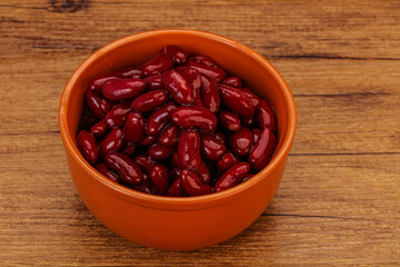 Red baked kidney in the bowl