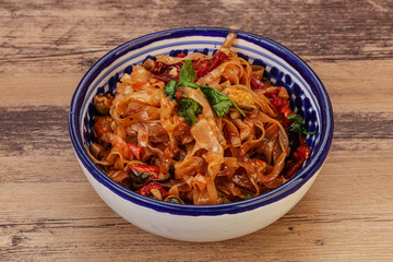 Asian wok noodle with mussels