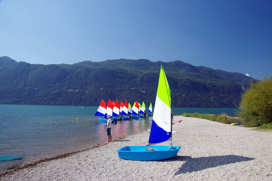 Optimist  sur le lac du bourget
