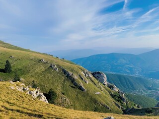 Naklejka premium HDR outdoor landscape photography of rocky mountain