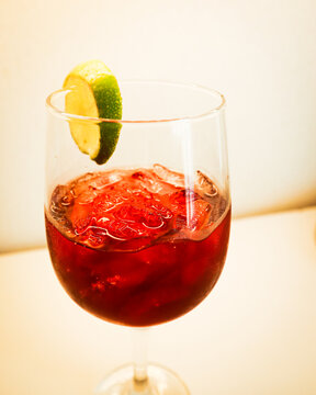 COPA DE VINO ROJO