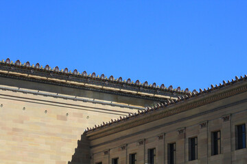 Obraz premium facade of a building with a sky