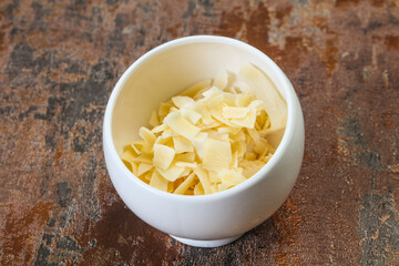 Coconut dry chips in the bowl