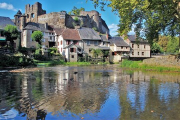 Naklejka na ściany i meble Ségur le château .(Corrèze)