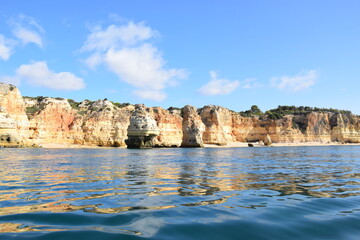 Fototapeta na wymiar Praia da Marinha, algarve, portugal
