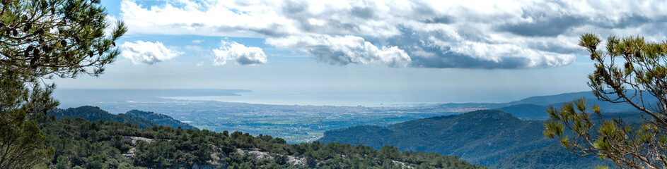 Fototapeta na wymiar Panoramica de Palma de Mallorca, España