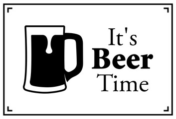 Logotipo con texto It's Beer Time con jarra de cerveza vintage con espuma en tarjeta con color negro