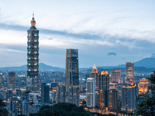 Fototapeta na wymiar Skyline of Taipei, Taiwan at sunset