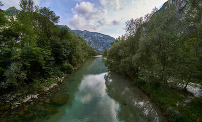 Fototapeta na wymiar Trekking along the Brenta River in italy 