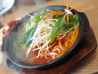 매운 우동 칼국수