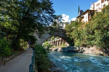 Spazierweg an der Passer in Meran