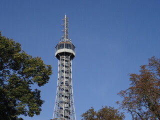 Obraz premium Aussichtsturm auf dem Laurenziberg in Prag