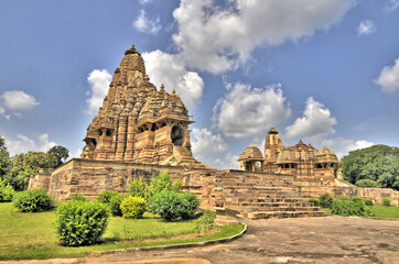 Khajuraho – miejscowość w Indiach w stanie Madhya Pradesh z zespołem hinduistycznych świątyń .