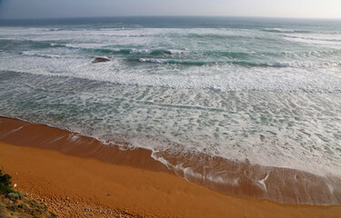 Pacific waves on Gibson Steps beach - Victoria, Australia