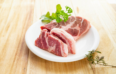 豚肩ロース肉　ブロック