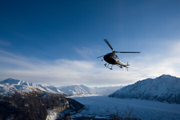 Helikopter boven de Matanuska-gletsjer, Alaska