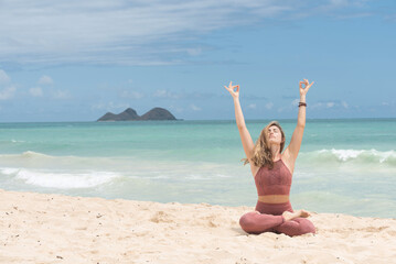 Fototapeta na wymiar Yoga on the beach. 