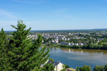 Vue de la Loire et de la ville de Saumur