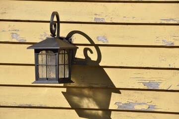 Colonial Lantern: Architecture Detail