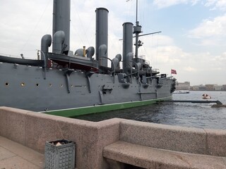 cannon in the sea