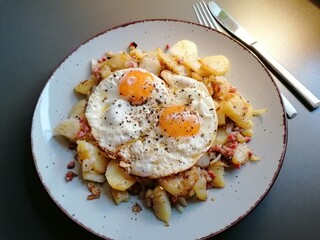 fried eggs with bacon