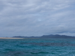 Obraz premium 沖縄県 離島 久米島 はての浜の風景写真
