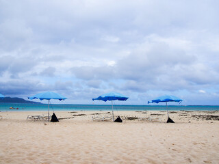 Fototapeta na wymiar 沖縄県 離島 久米島 はての浜の風景写真