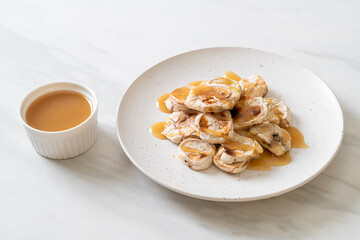 Grills Banana with Caramel Sauce