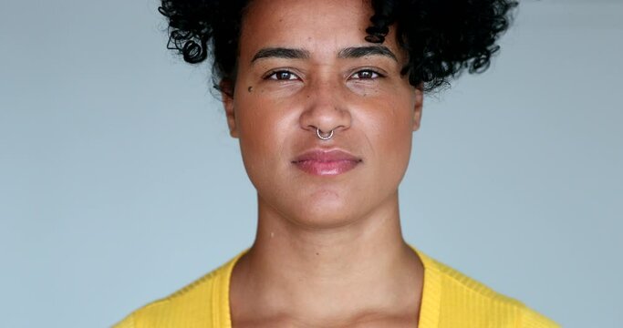Black woman shaking head in negation
