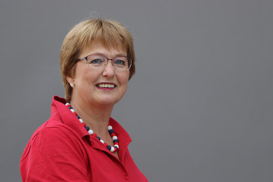 Frau, Portrait, best ager, fr&ouml;hlich, lachen, freundlich, Mensch