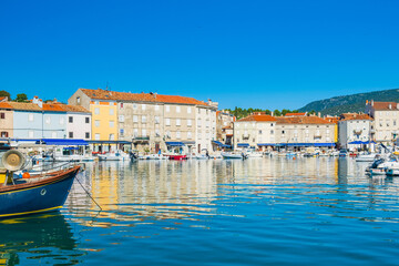 Obraz premium Waterfront in the town of Cres, waterfront, Island of Cres, Kvarner, Croatia