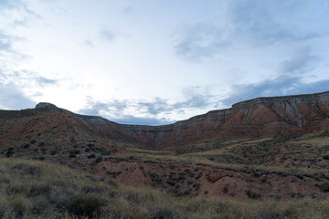 Fototapeta na wymiar montaña gran cañón del desierto salvaje oeste