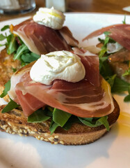 sandwich with ham