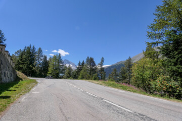 road to the mountains