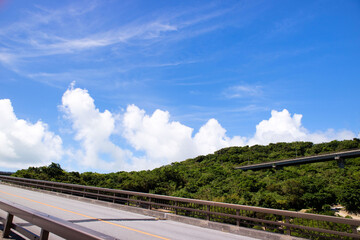 ニライカナイ橋から眺める空