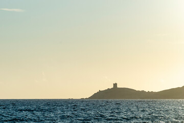 Naklejka na ściany i meble Abendlicher Blick zur Punta d'Omigna, Korsika
