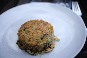 Veganer Quinoa Burger