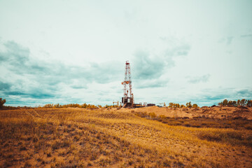 Drilling rig in oil field for drilled into subsurface in order to produced crude. 	