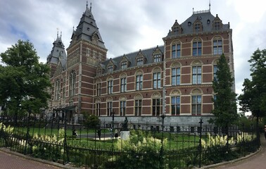 Naklejka premium houses in the city