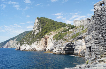 Fototapeta na wymiar Portovenere grotta di Lord Byron, costa ligure, liguria, italia, mar ligure