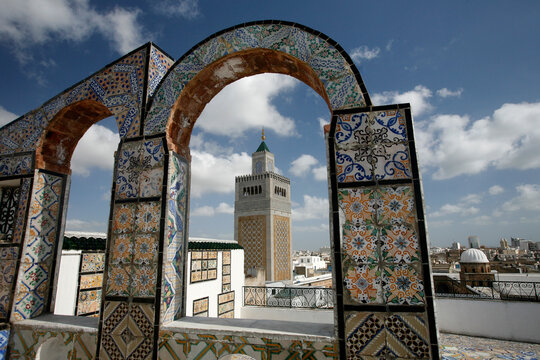 TUNISIA TUNIS CITY MEDINA EZ ZITOUNA MOSQUE