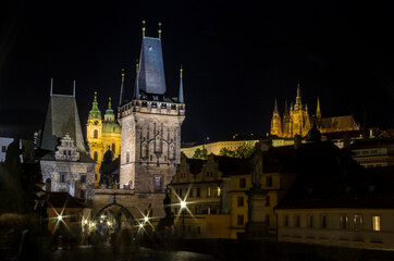 Fototapeta na wymiar Prague, Pont Saint Charles de nuit