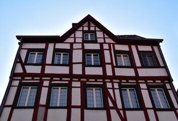 Domy z murem pruskim © Iwona