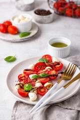 Caprese salad with tomatoes and mozzarella