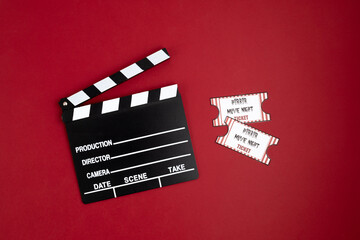 Naklejka premium Movie clapperboard and halloween decoration. Horror movie night