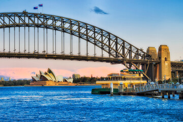 Obraz premium Sy Mc Mah Ferry Bridge close set