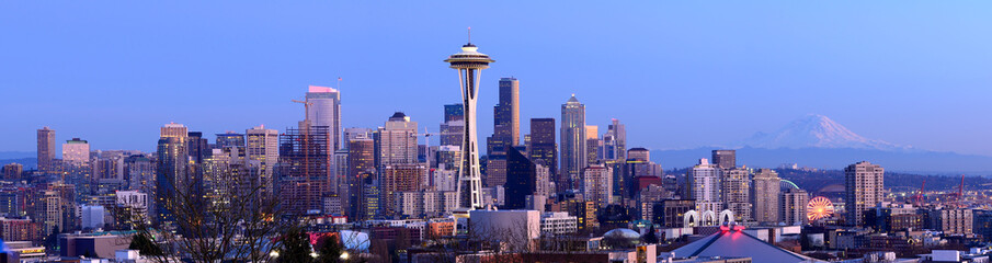 Panoramic View of Seattle Skyline at Sunset - obrazy, fototapety, plakaty
