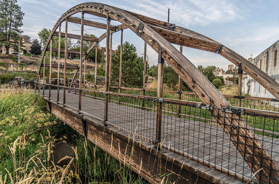 PARADISE CREEK WALKING BRIDGE DOWNTOWN PULLMAN WASHINGTON